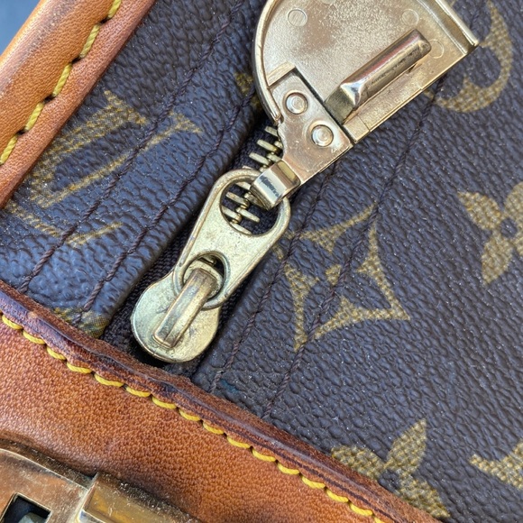 Vintage Louis Vuitton luggage! - Picture 3 of 8